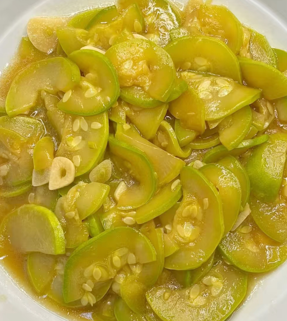 Sotelenmiş Kabak (清炒西葫芦)