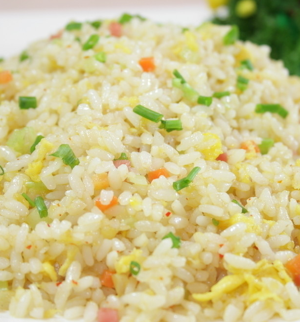 Yumurtalı Kızarmış Pilav (鸡蛋炒饭)